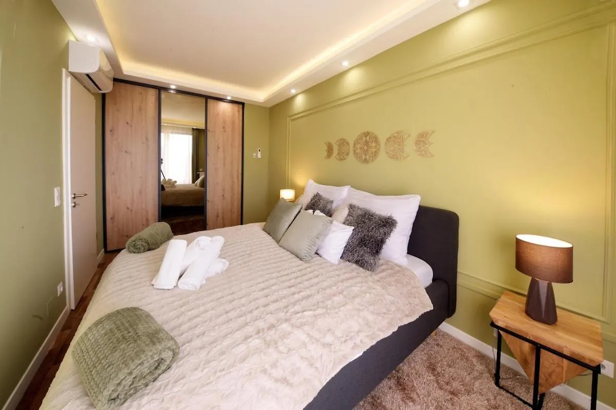 Orangehomes Sunny & Modern 2Br Penthouse With Ac & Terrace Budapest Apartment