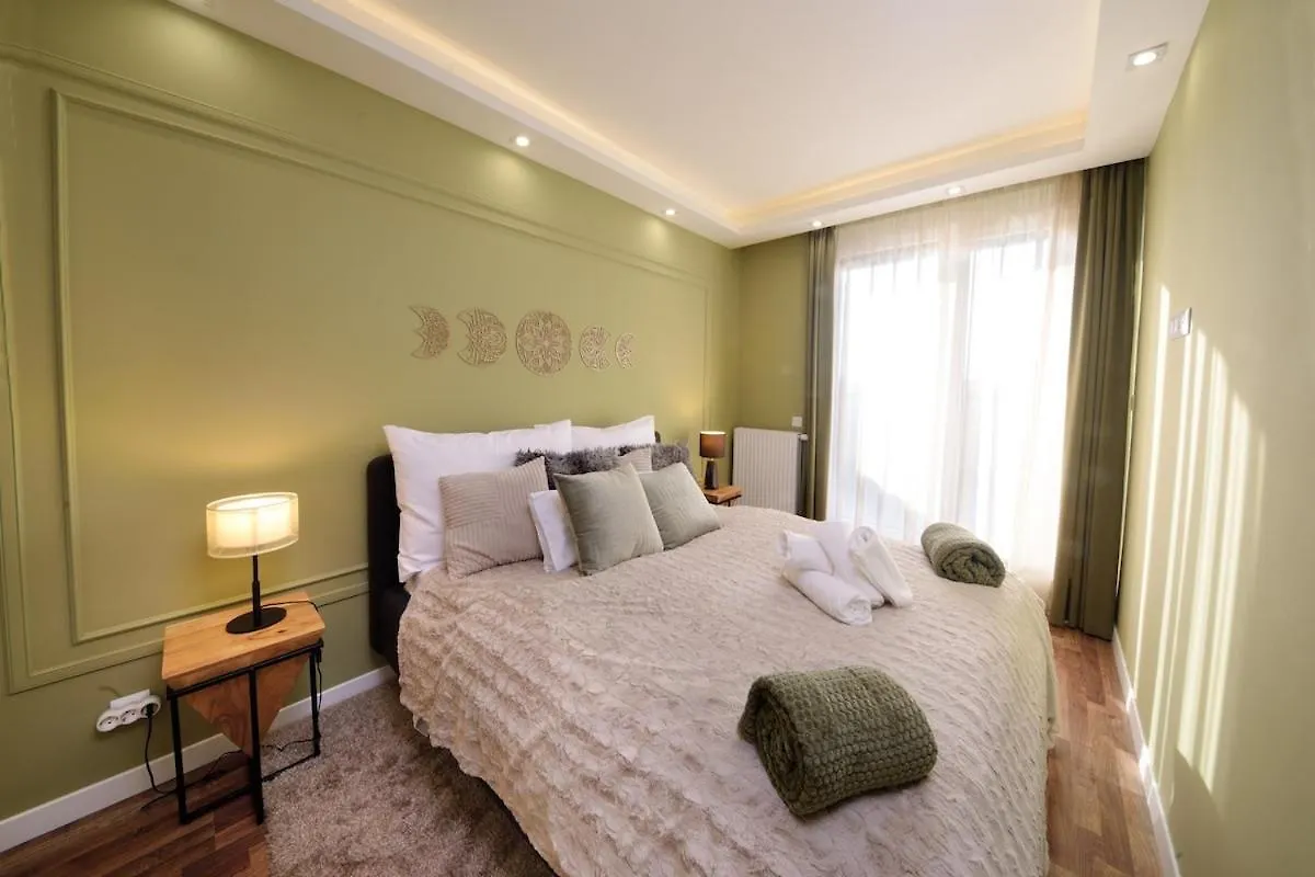 Orangehomes Sunny & Modern 2Br Penthouse With Ac & Terrace Budapest Apartment