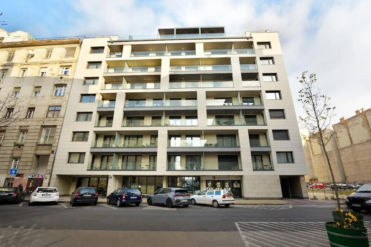 Apartment Orangehomes Sunny & Modern 2Br Penthouse With Ac & Terrace Budapest Hungary